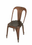 Krzesło rdzawe z deską - zdjęcie 1